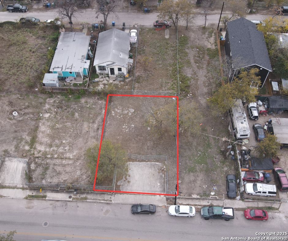 2208 W Poplar #2 San Antonio TX 78207