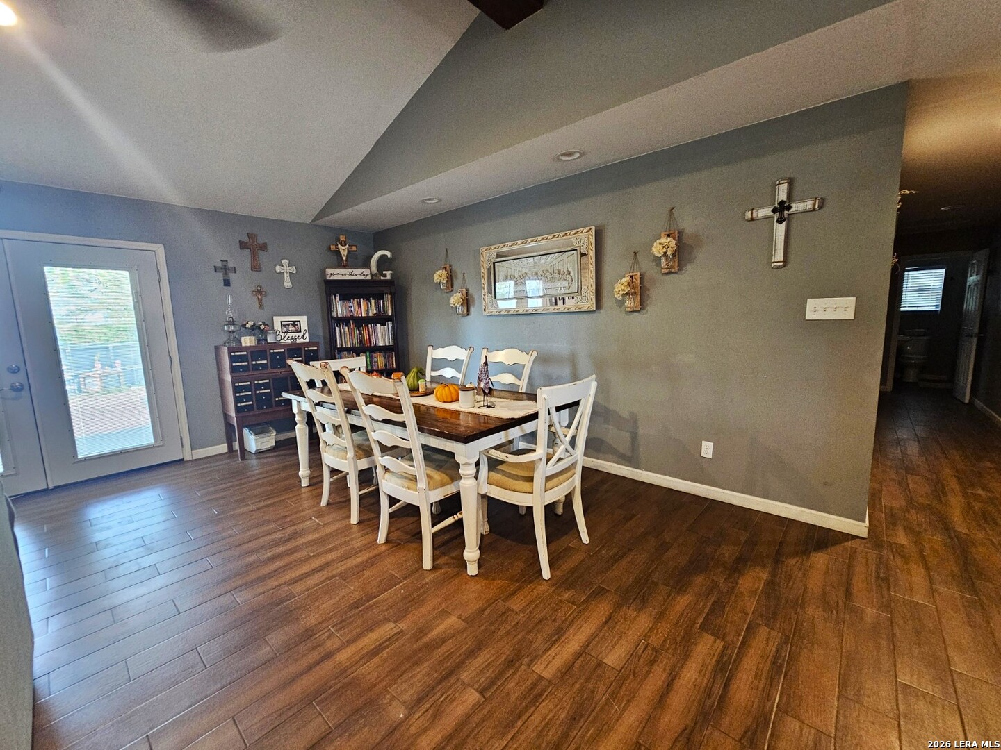 1024 Fm 1145 Kenedy TX 78119