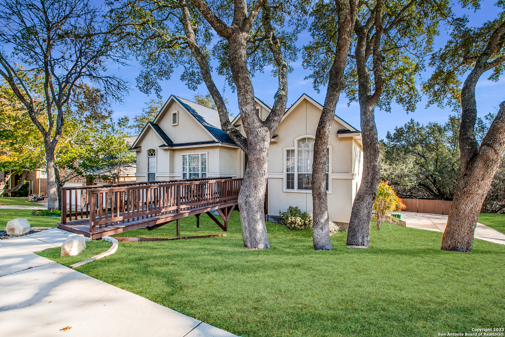 8702 Drayton Heights San Antonio TX 78254