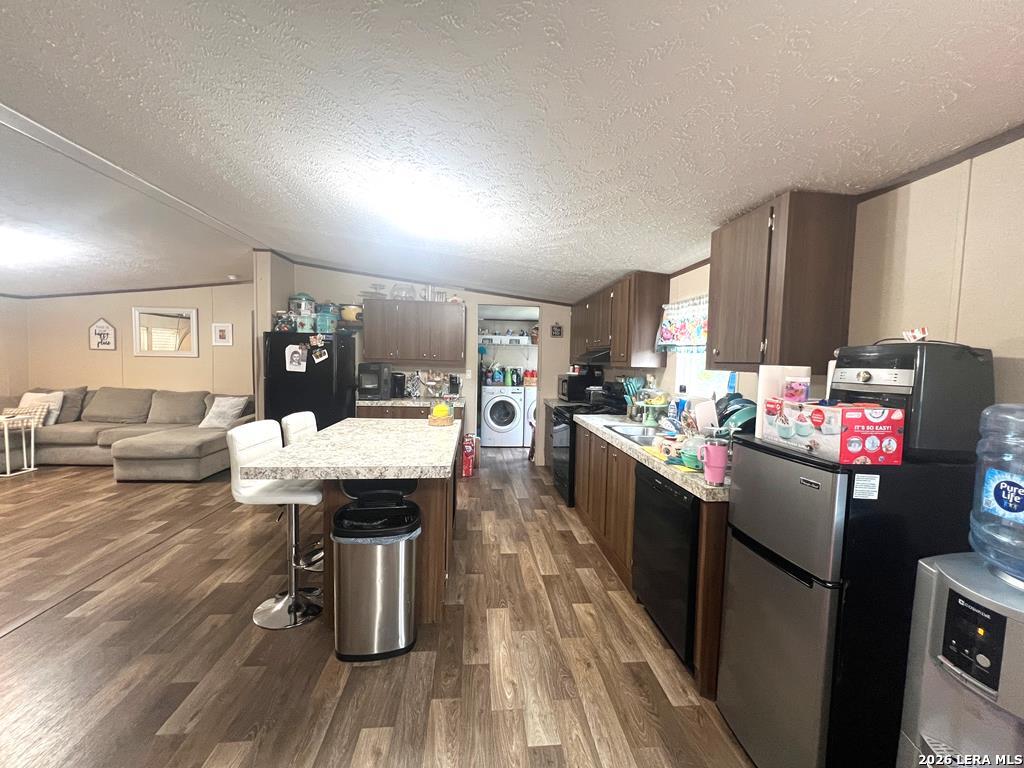 138 N Third Street Harper TX 78631