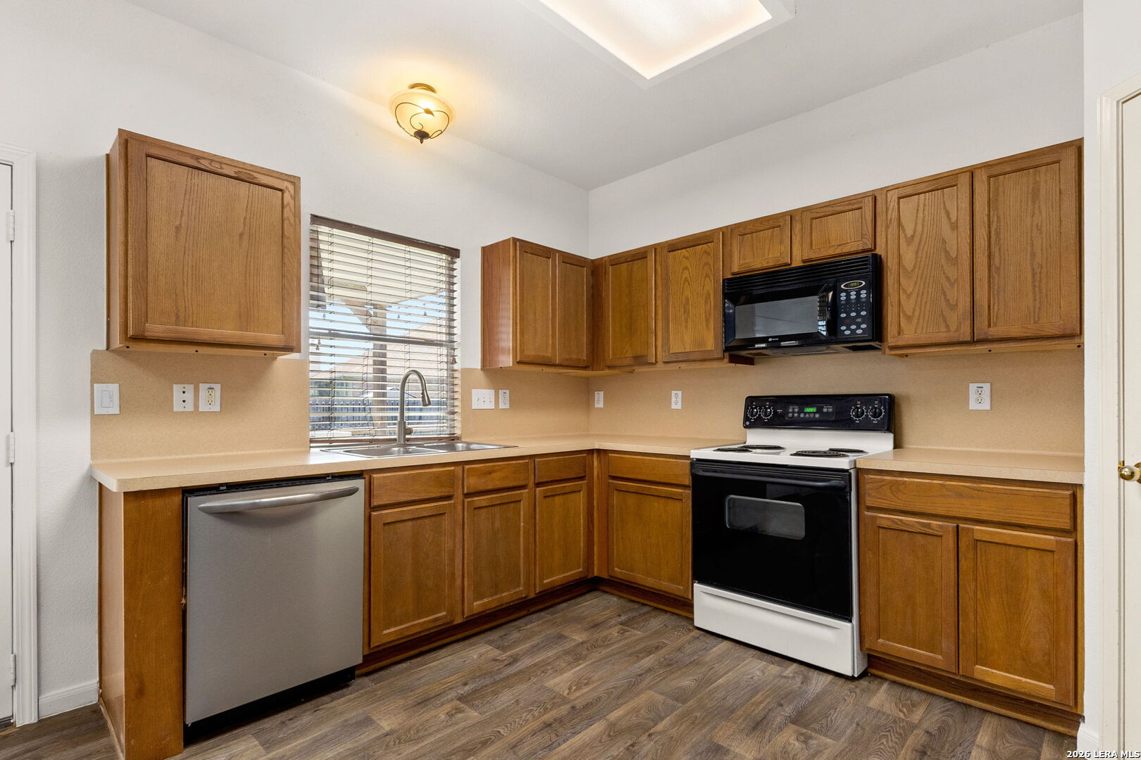 2067 Heaton Hall New Braunfels TX 78130