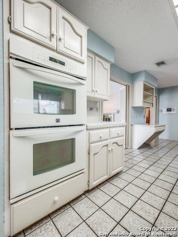 98 Longbow Road Shavano Park TX 78231
