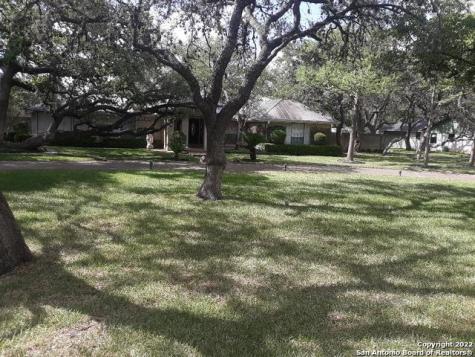 98 Longbow Road Shavano Park TX 78231