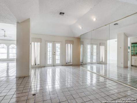 98 Longbow Road Shavano Park TX 78231
