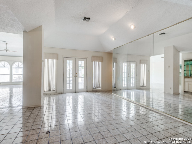 98 Longbow Road Shavano Park TX 78231