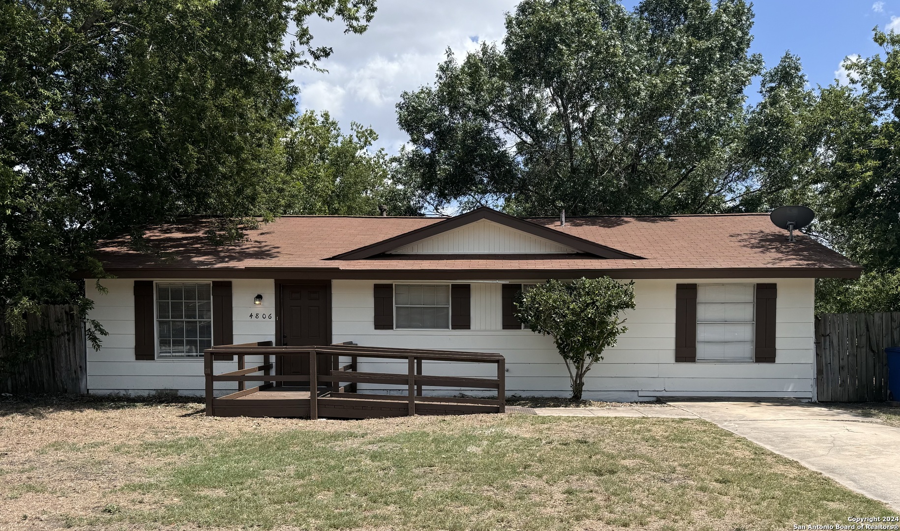 4806 Castle Arms San Antonio TX 78218