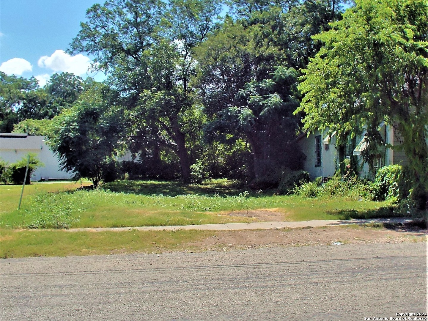 411 N Monumental San Antonio TX 78202