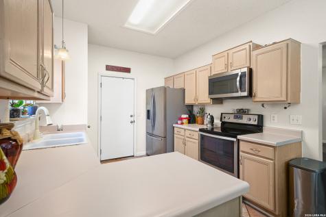 9259 Ridge Breeze San Antonio TX 78250