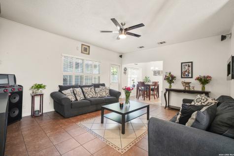 9259 Ridge Breeze San Antonio TX 78250