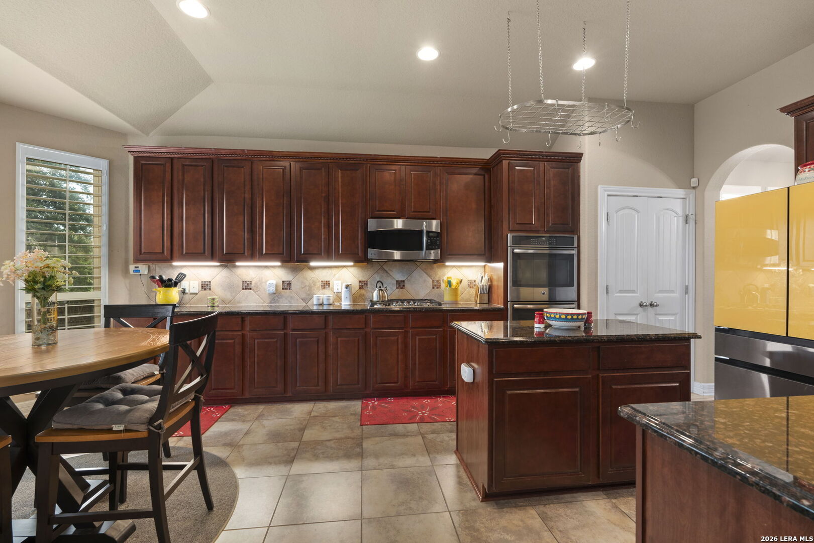 10612 Foxen Way Helotes TX 78023