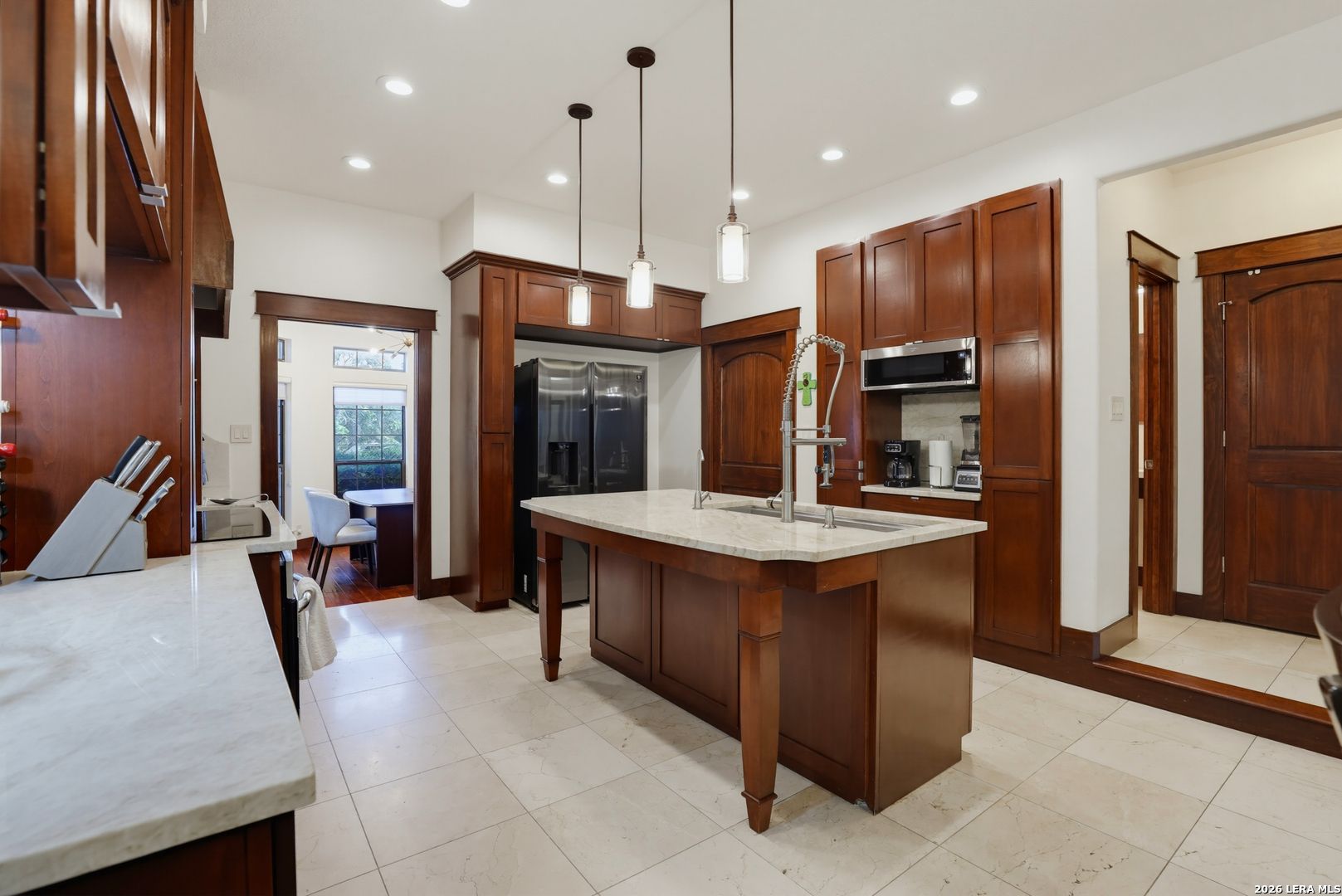 503 Roble Vista San Antonio TX 78258