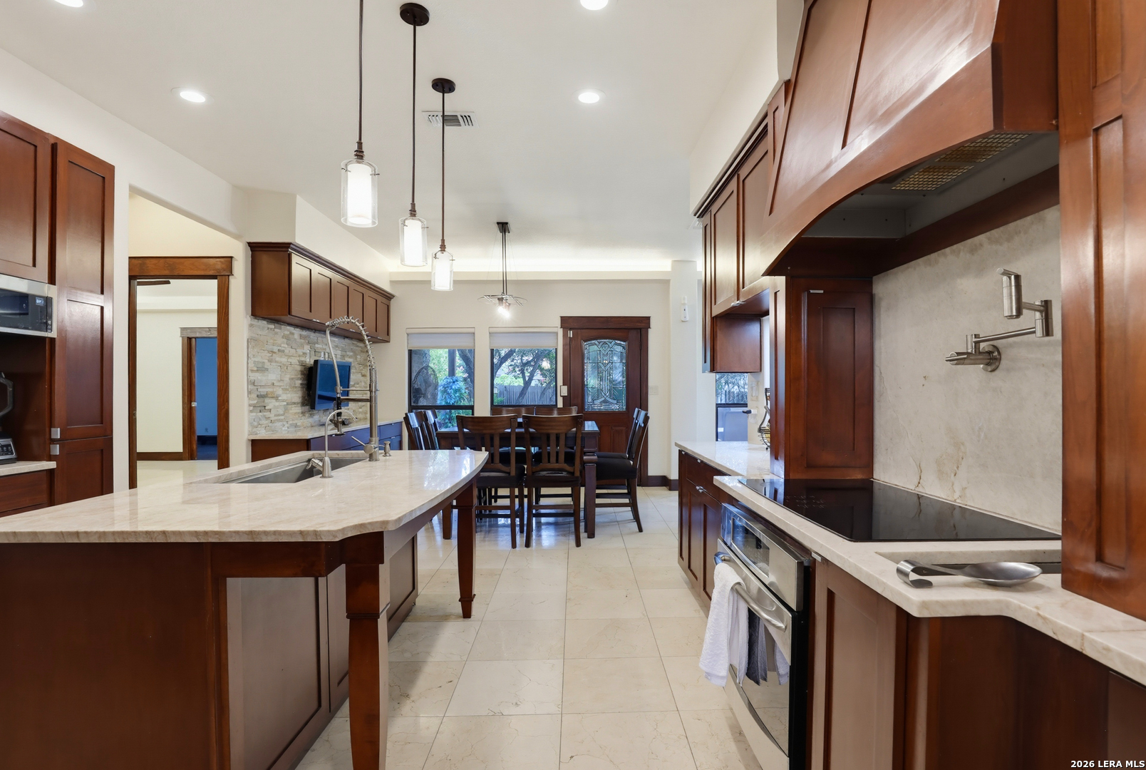 503 Roble Vista San Antonio TX 78258