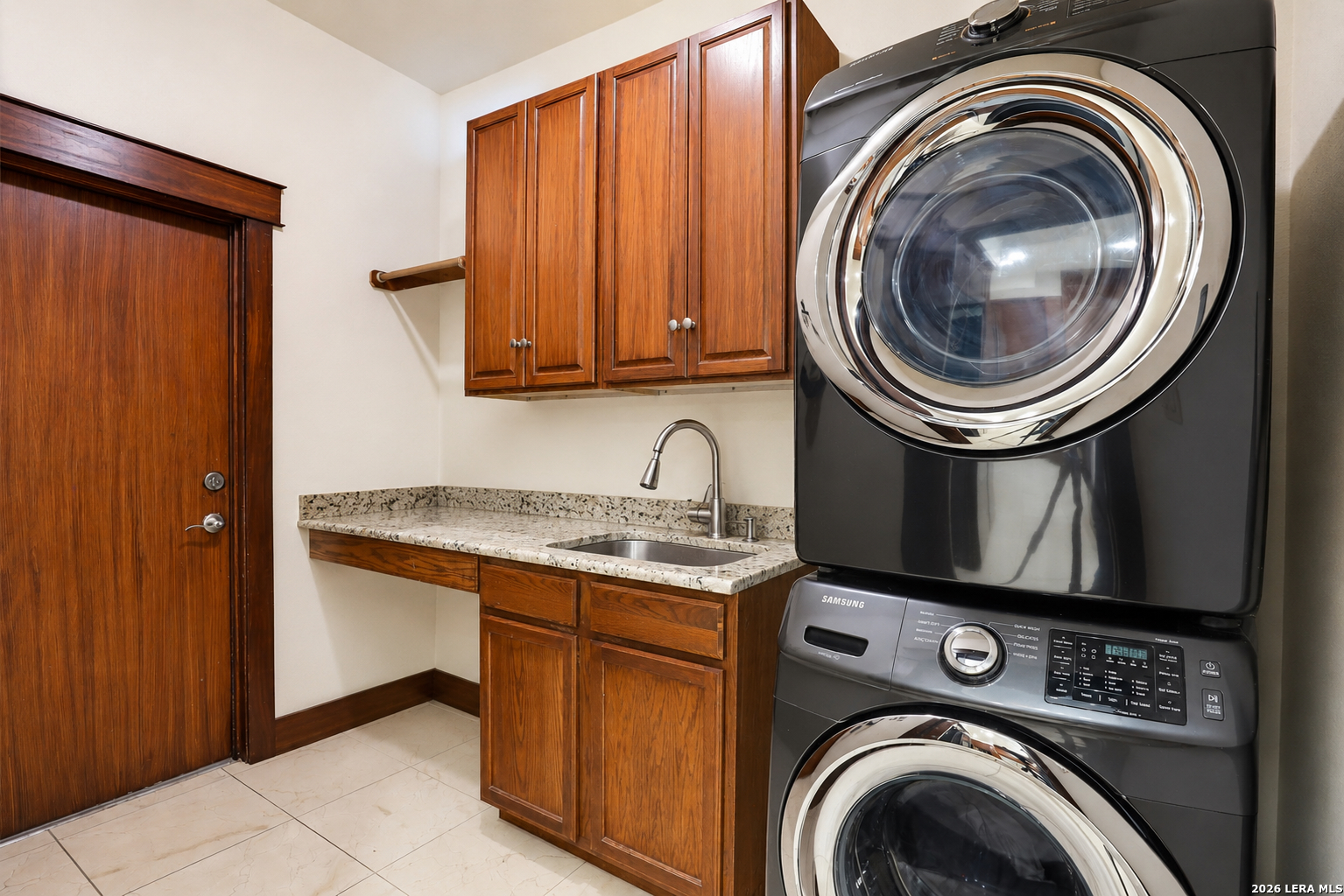503 Roble Vista San Antonio TX 78258