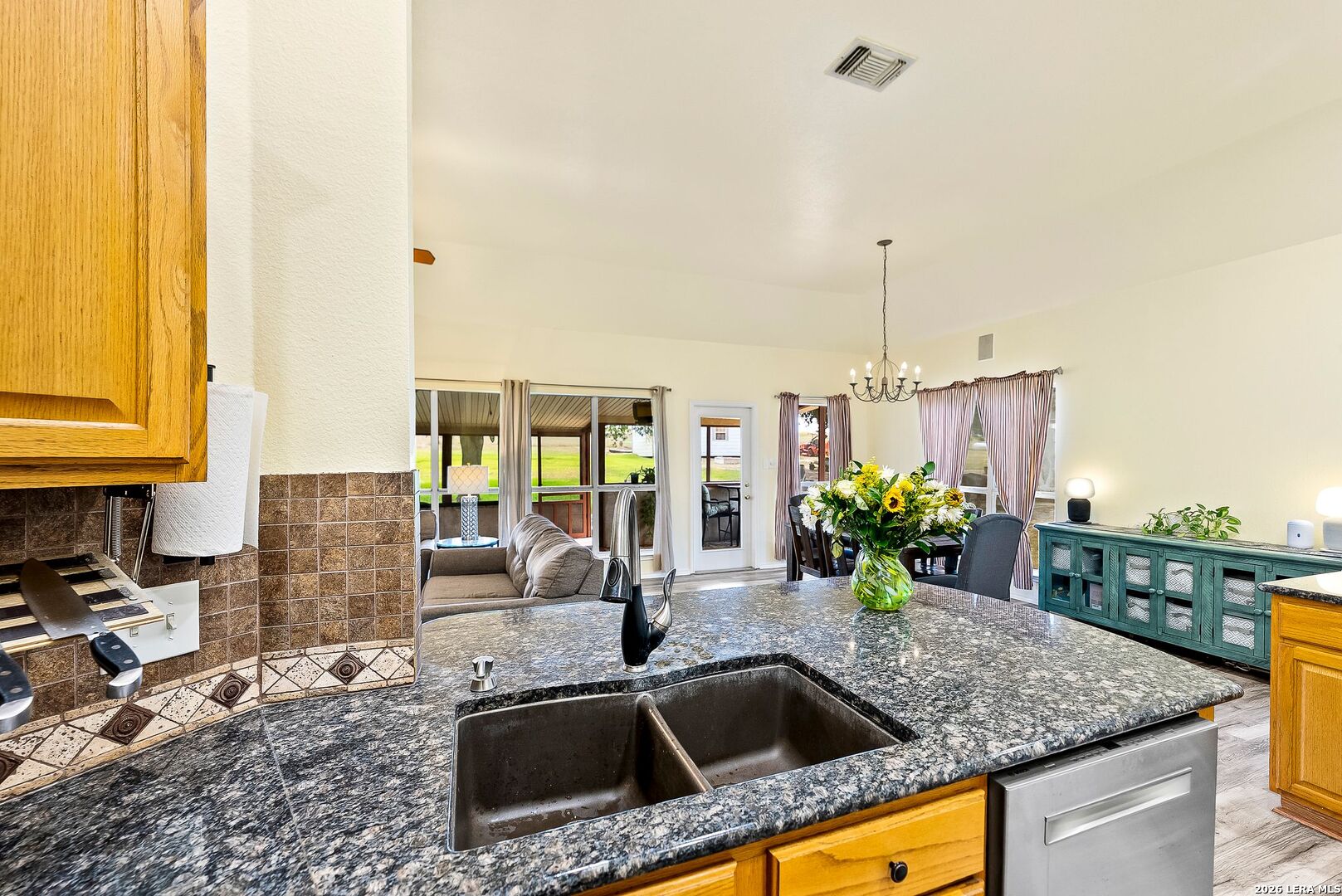 516 Lake Valley Drive La Vernia TX 78121
