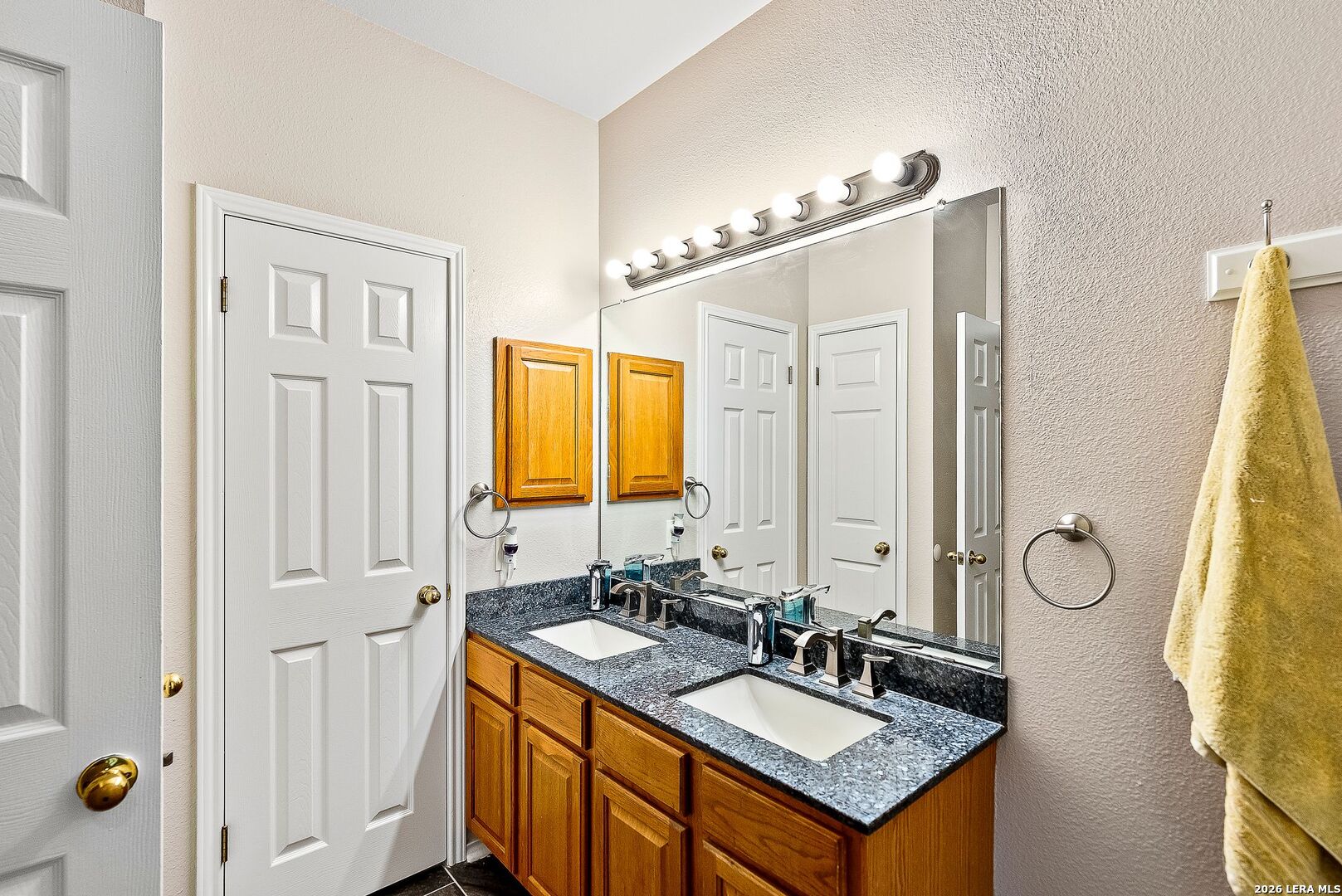 516 Lake Valley Drive La Vernia TX 78121