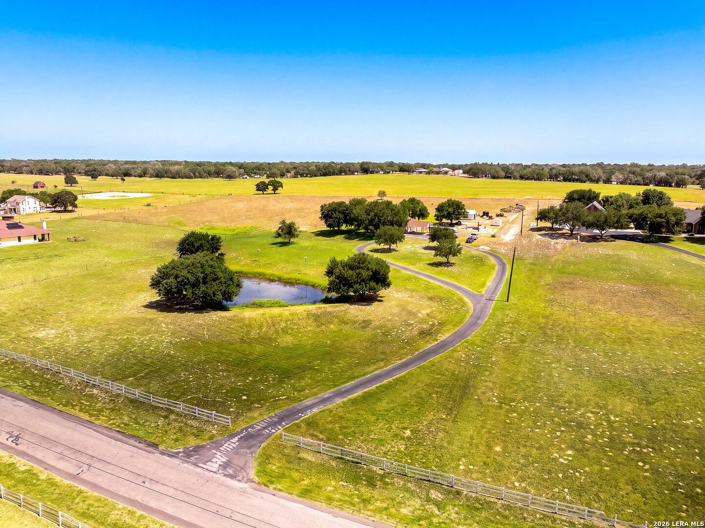 516 Lake Valley Drive La Vernia TX 78121