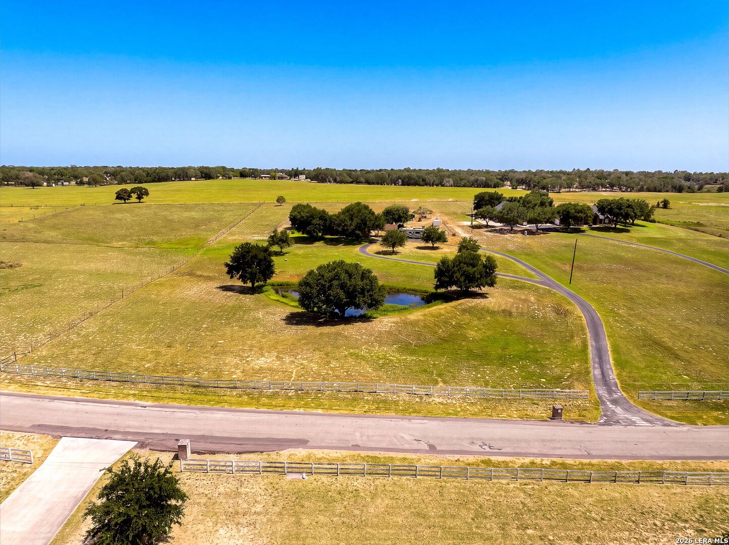 516 Lake Valley Drive La Vernia TX 78121