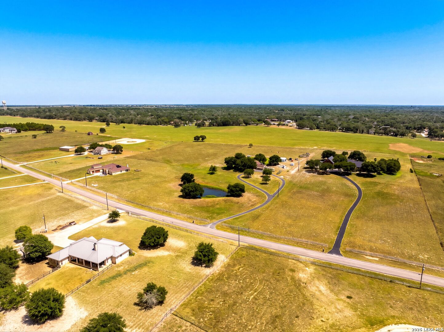 516 Lake Valley Drive La Vernia TX 78121