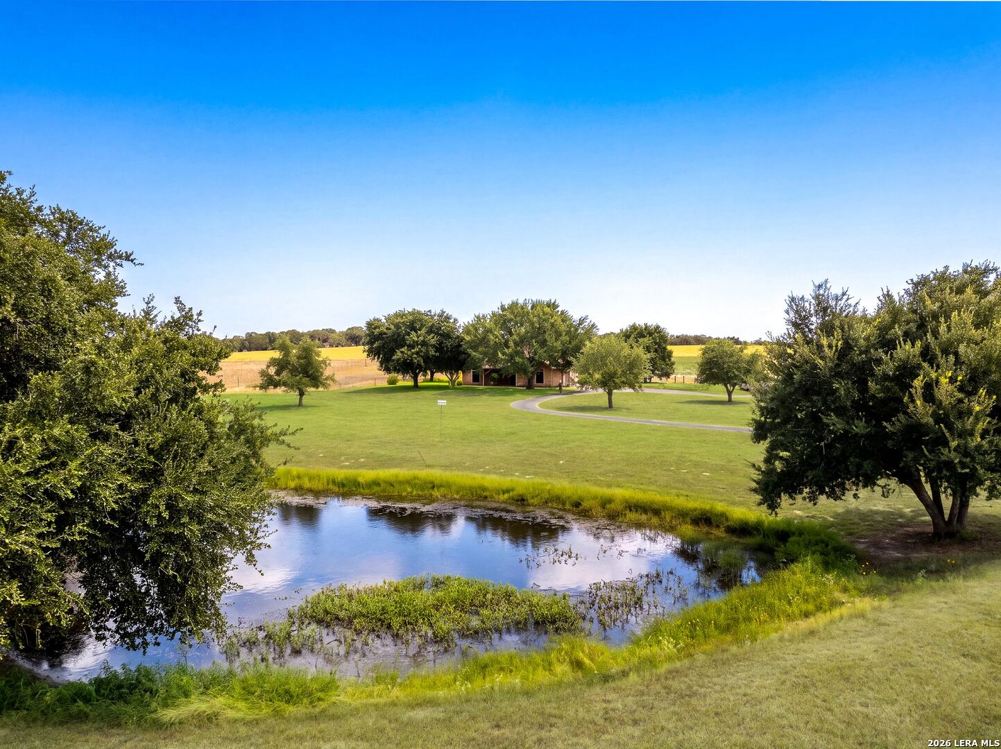 516 Lake Valley Drive La Vernia TX 78121