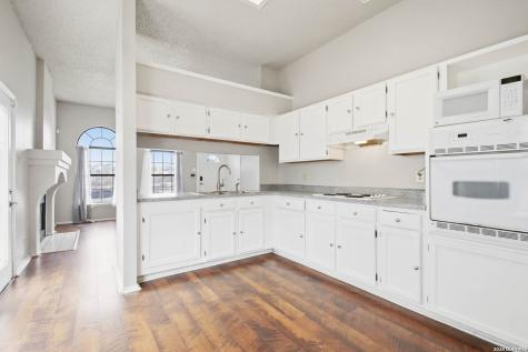 6322 Village Arbor San Antonio TX 78250