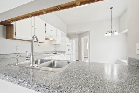 6322 Village Arbor San Antonio TX 78250