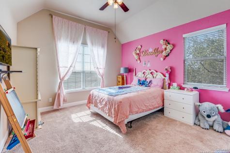 24011 Seven Winds San Antonio TX 78258