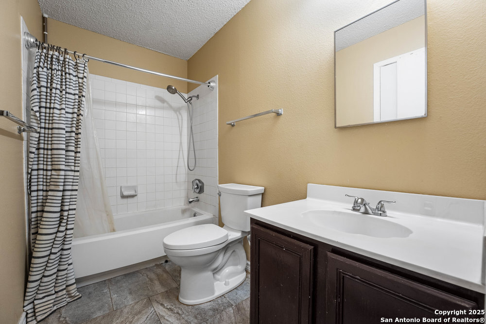 4983 Watering Trail Drive San Antonio TX 78247