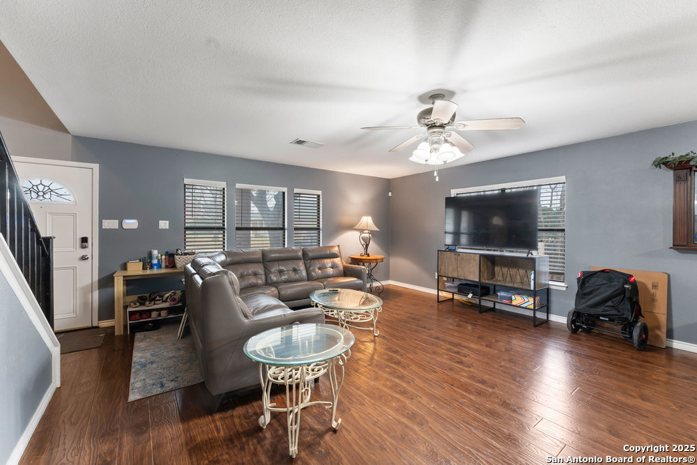 4983 Watering Trail Drive San Antonio TX 78247