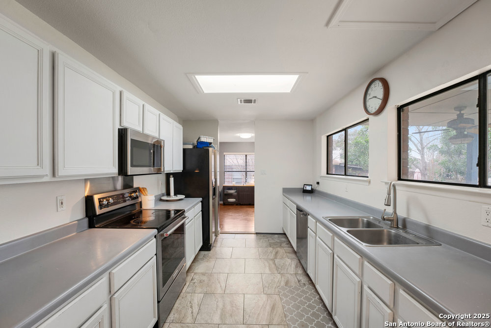 4983 Watering Trail Drive San Antonio TX 78247