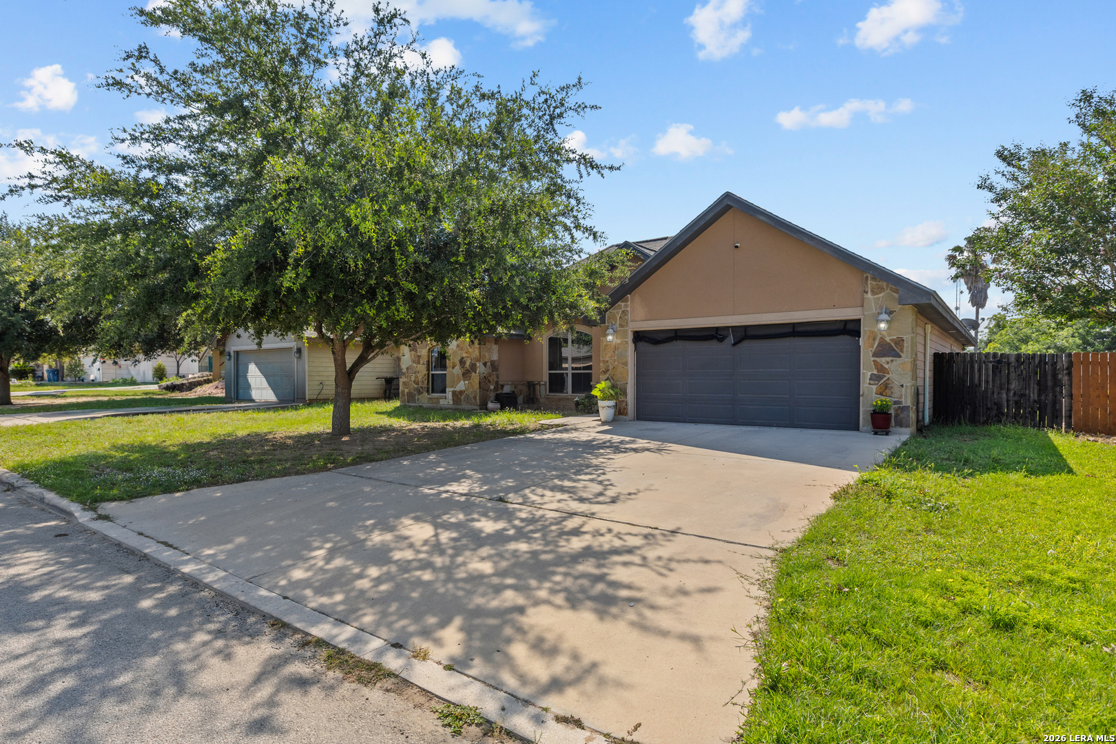 1812 Wandering Trail Pleasanton TX 78064
