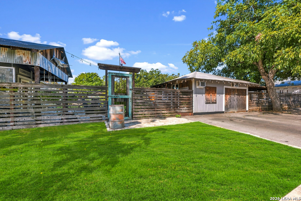 293 E Mather New Braunfels TX 78130