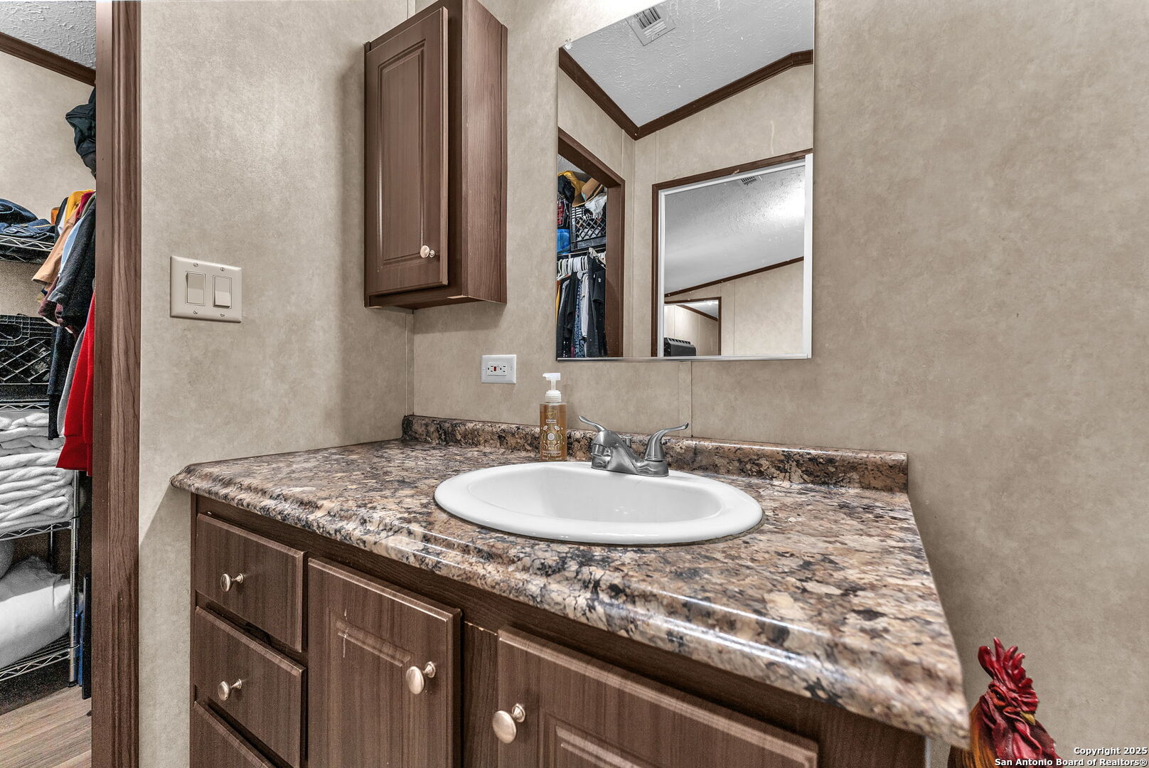 5478 Elkhunter San Antonio TX 78222