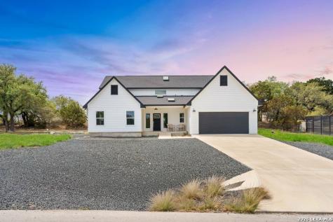 1090 Arcadia Drive Canyon Lake TX 78133
