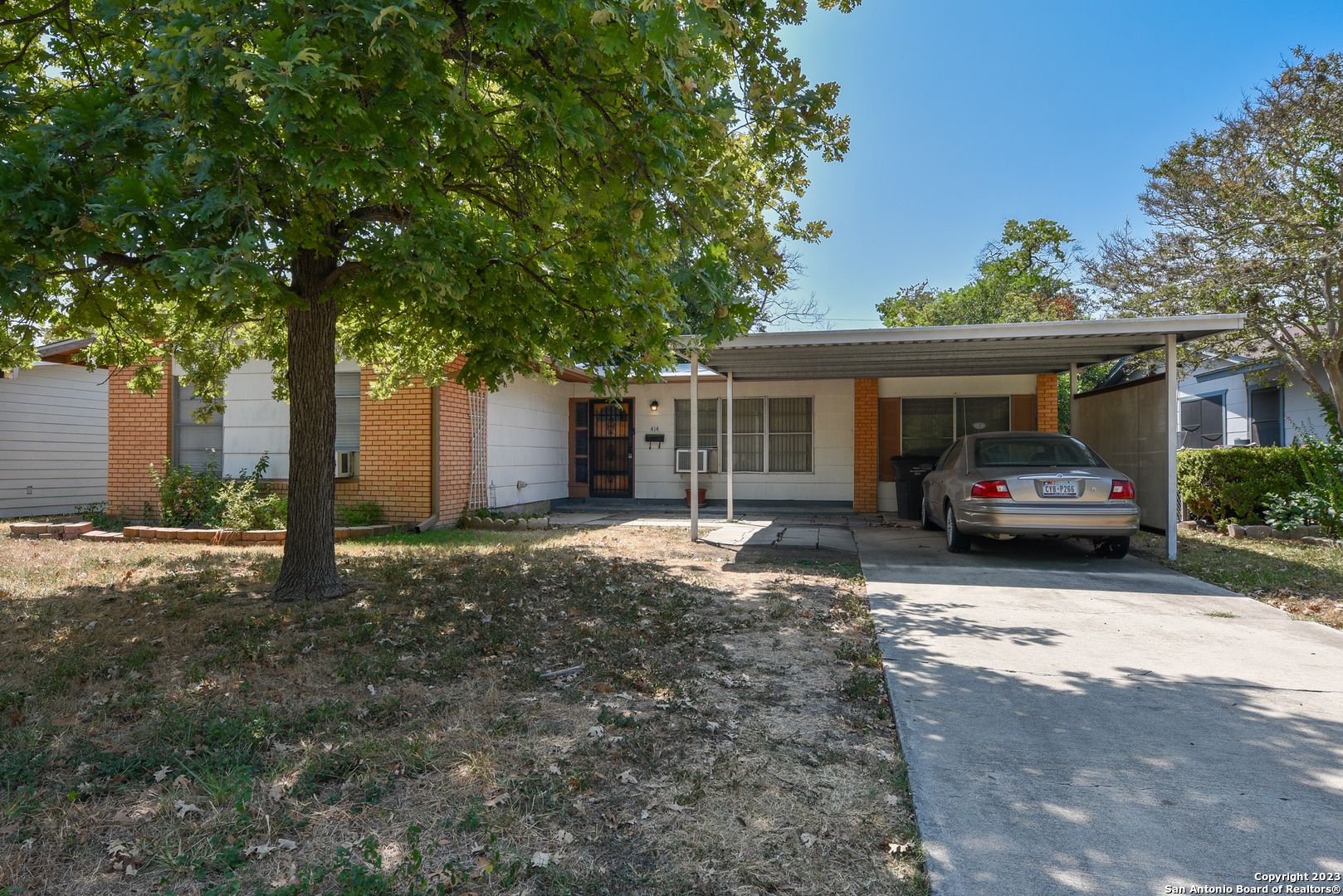 414 E Ackard Place San Antonio TX 78221