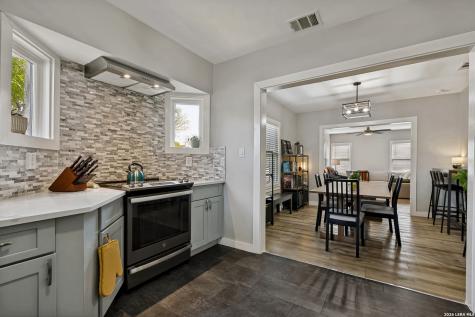 2018 W Mulberry San Antonio TX 78201