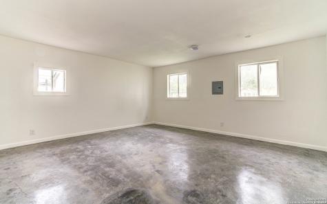 2018 W Mulberry San Antonio TX 78201