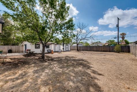 2018 W Mulberry San Antonio TX 78201