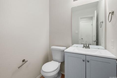 7051 Shadow Run San Antonio TX 78250