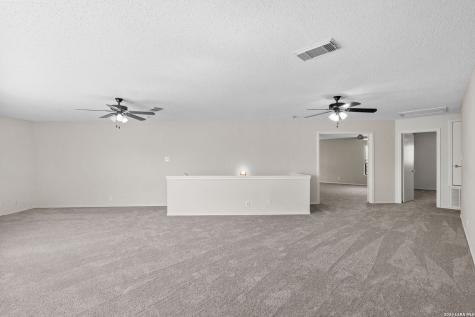 7051 Shadow Run San Antonio TX 78250