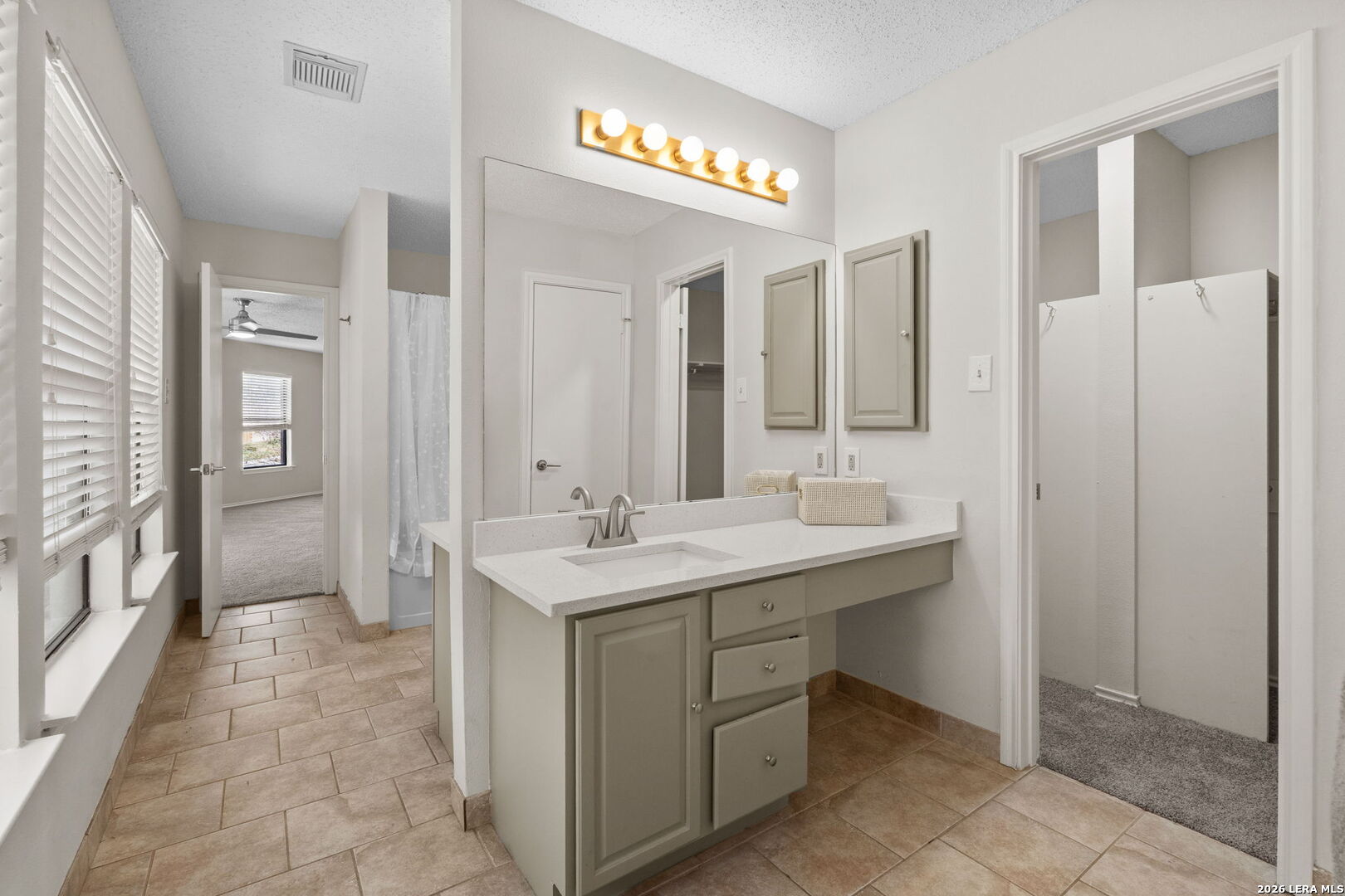 7051 Shadow Run San Antonio TX 78250