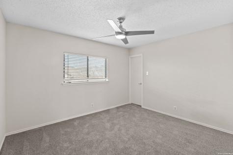 7051 Shadow Run San Antonio TX 78250