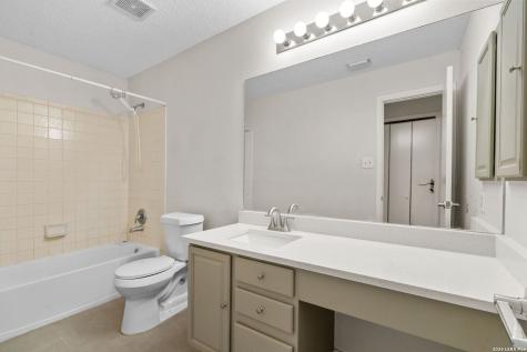 7051 Shadow Run San Antonio TX 78250