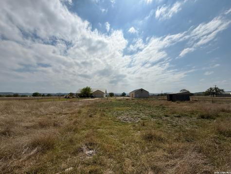 385 Silver Wings Medina TX 78055