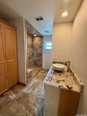 385 Silver Wings Medina TX 78055