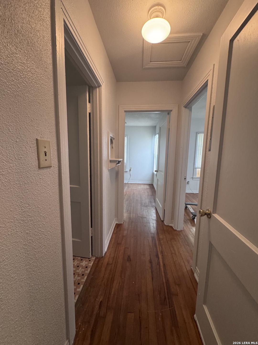 1223 Essex San Antonio TX 78210