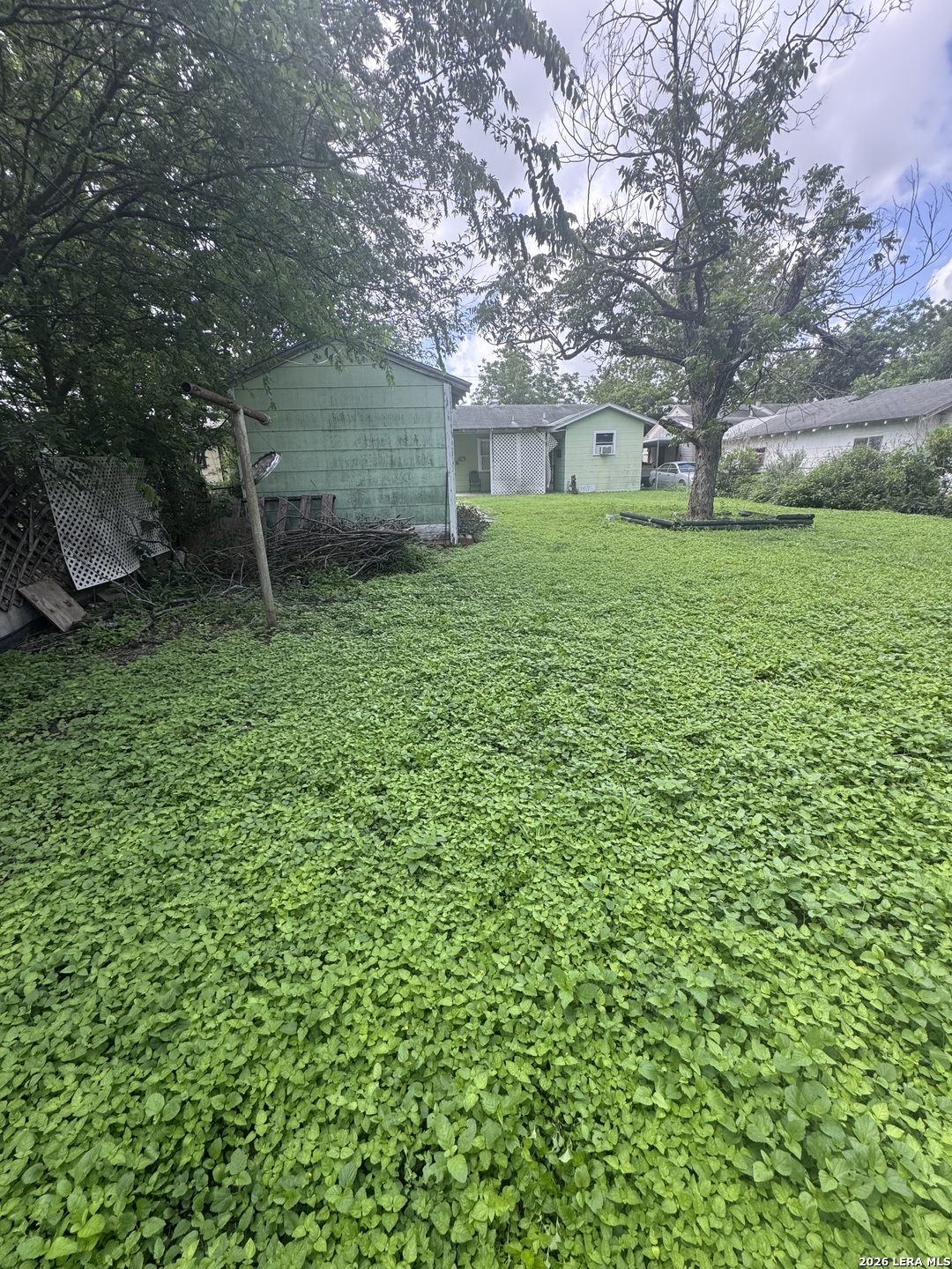 1223 Essex San Antonio TX 78210