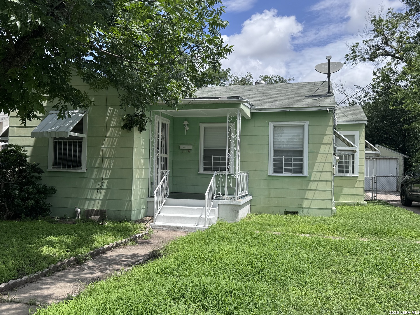 1223 Essex San Antonio TX 78210