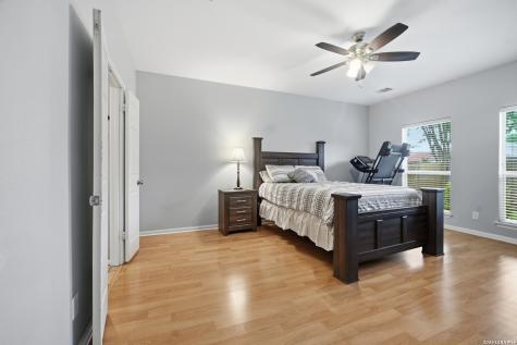 1511 Crescent Point San Antonio TX 78258