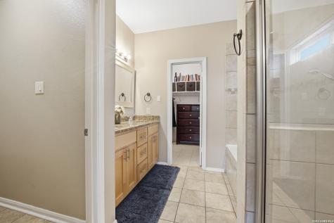 1511 Crescent Point San Antonio TX 78258