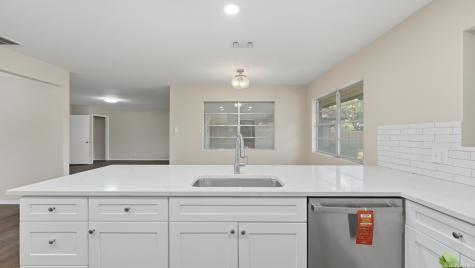 402 Tidecrest Drive Windcrest TX 78239